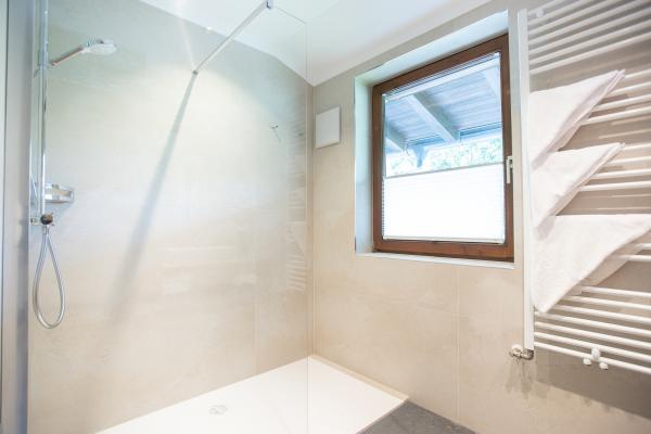 Karwendel - Badezimmer mit Dusche