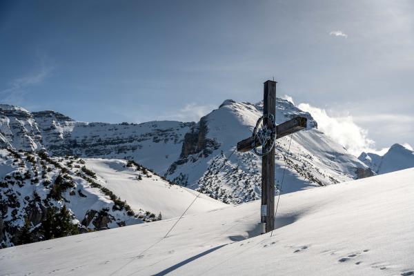 Gipfelkreuz Plumssattel Berge Winter Schnee